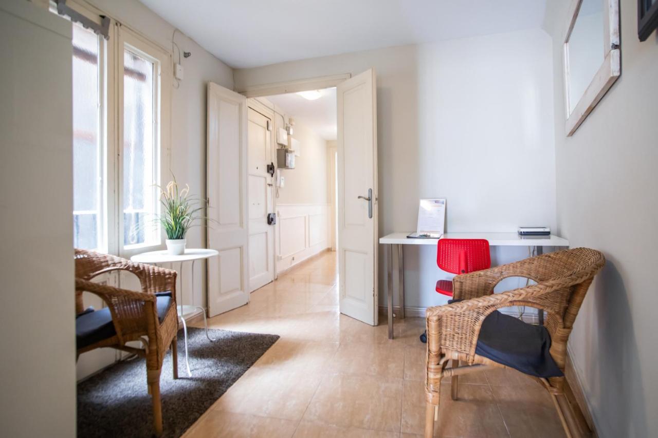 42Man1018 Centrally Located Flat In Sant Antoni Barcelona Exterior photo